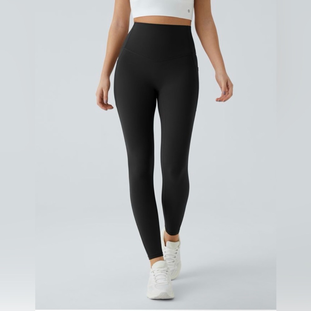 Halara UltraSculpt™ High Waisted Tummy Control Pocket Leggings
